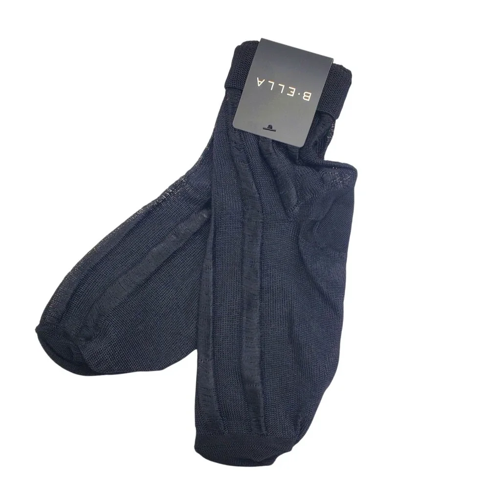 Black Lightweight Ankle Socks Medium Cuffed Caviar B.Ella Viscose NWT Cristabell